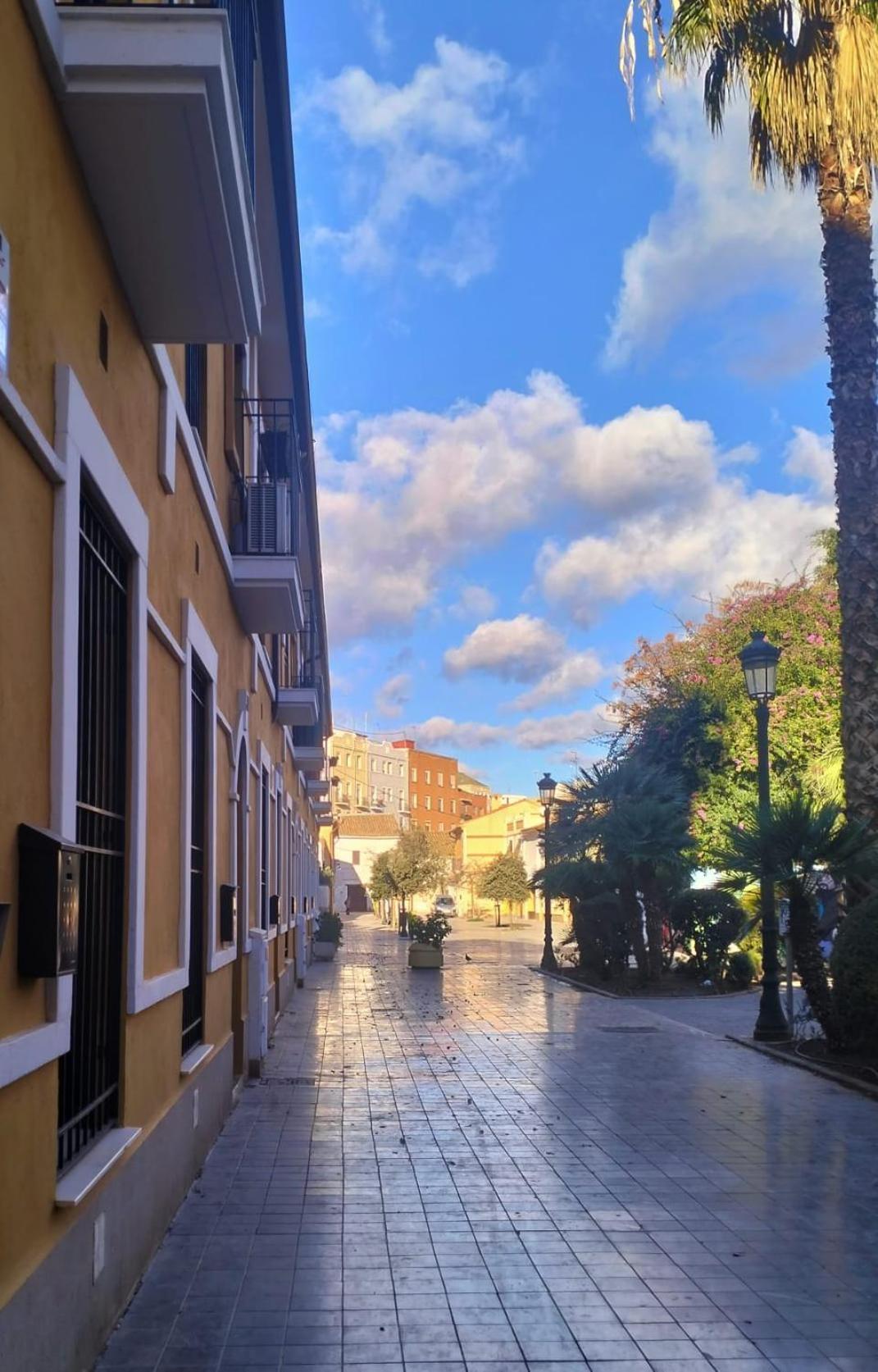 Yard Patraix By Concept Flats Hotel Valencia Exterior photo